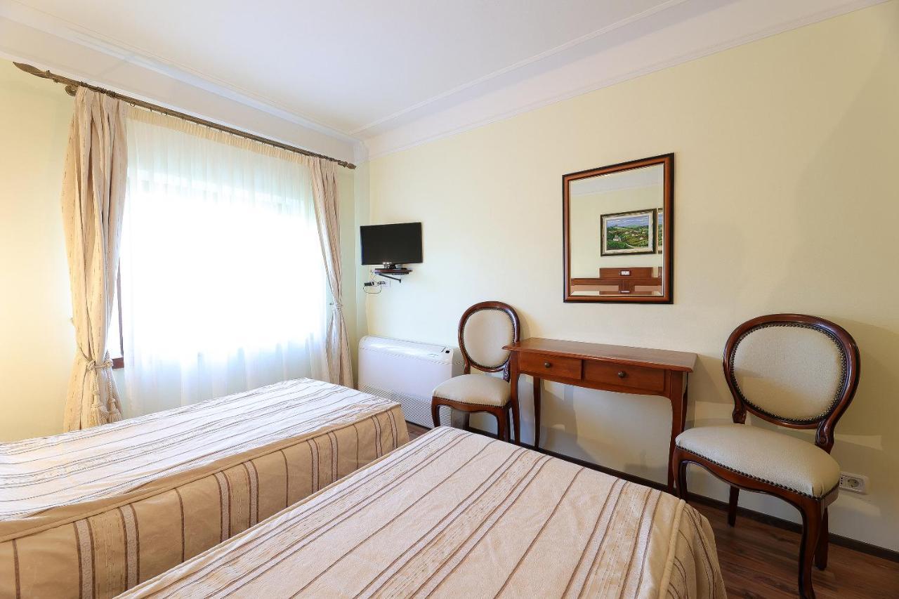 B & B Casa Rustica Dva Baladura Rooms Kanfanar Eksteriør bilde